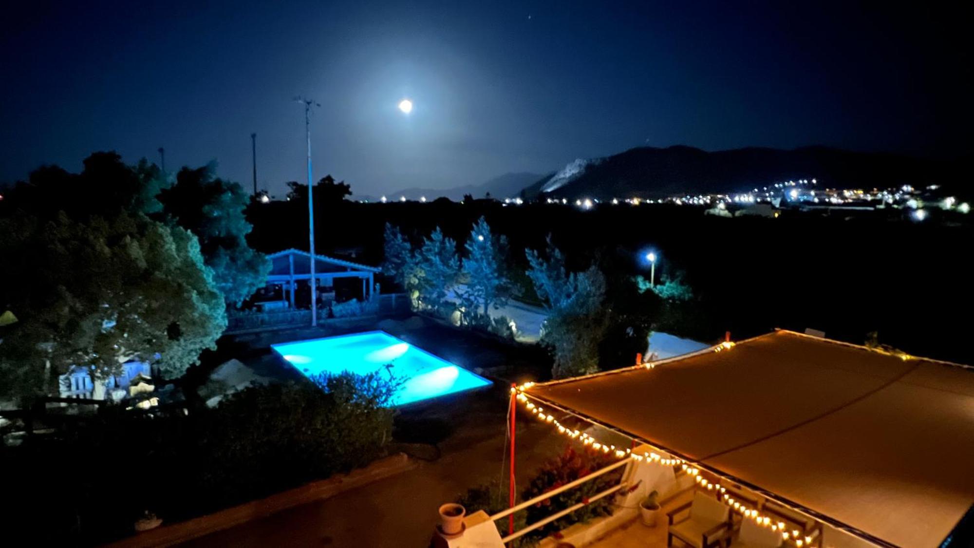 Arion Stables & Apartments Hersonissos  Esterno foto