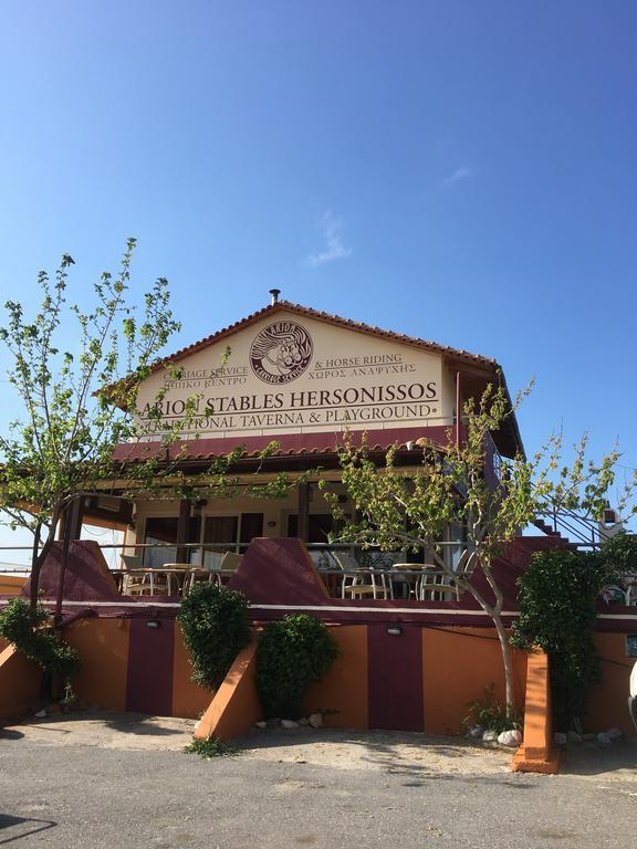 Arion Stables & Apartments Hersonissos  Esterno foto