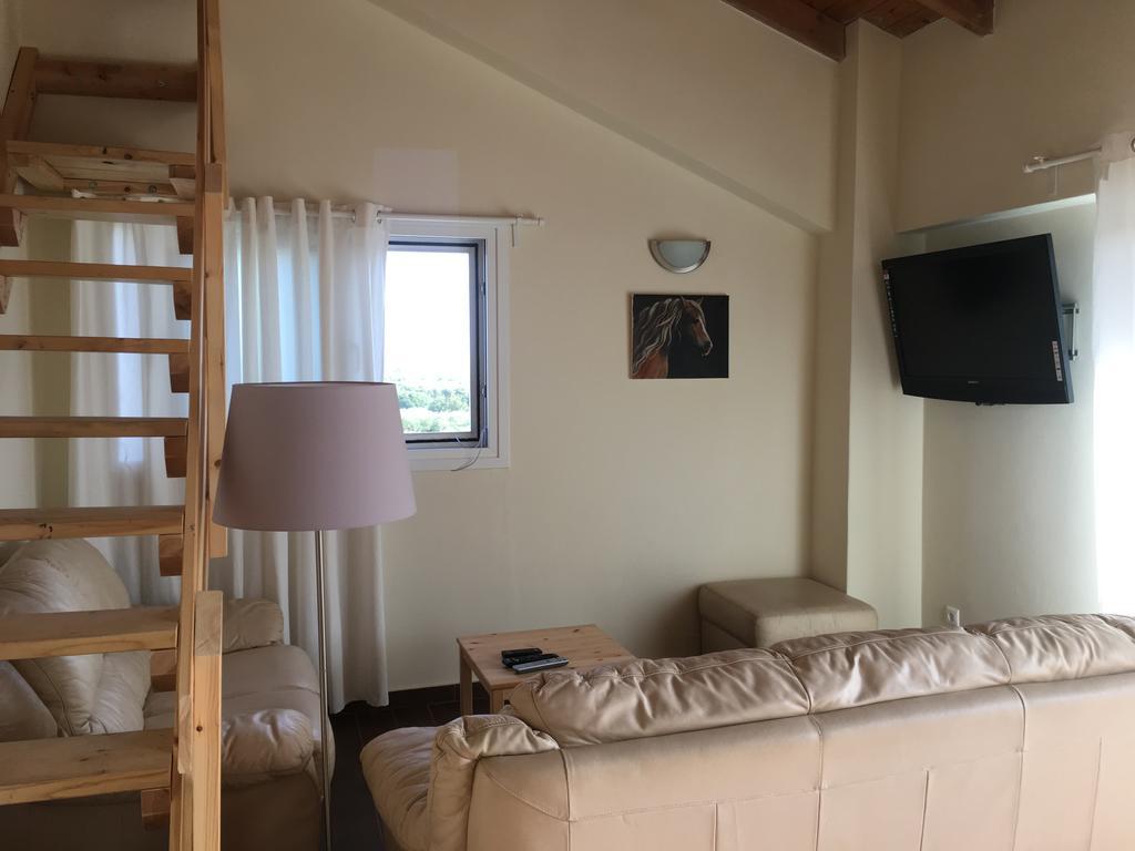 Arion Stables & Apartments Hersonissos  Esterno foto