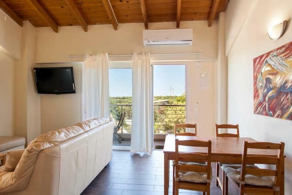 Arion Stables & Apartments Hersonissos  Esterno foto