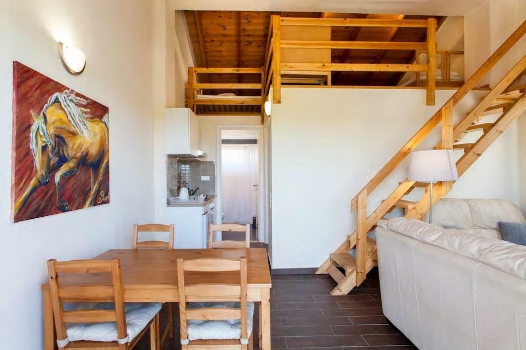Arion Stables & Apartments Hersonissos  Esterno foto