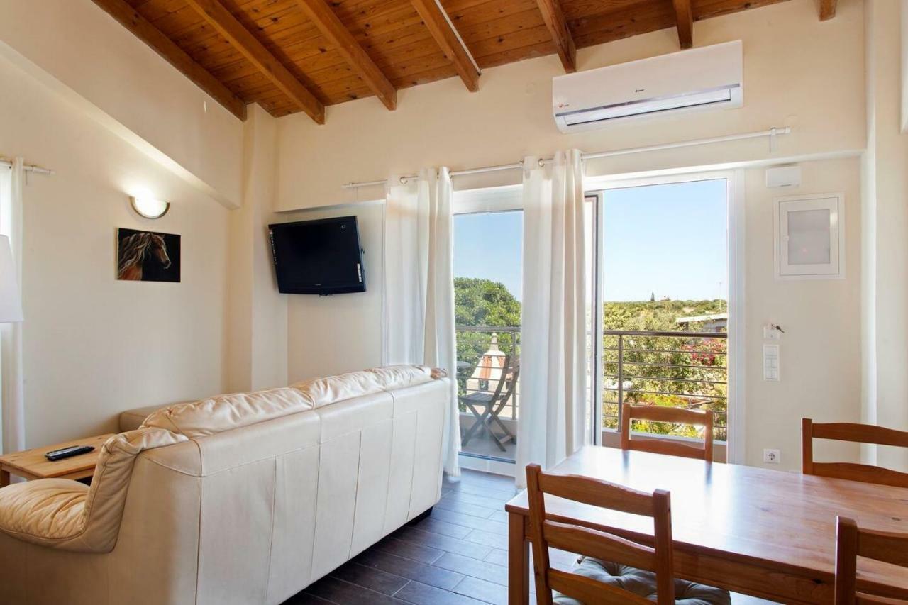 Arion Stables & Apartments Hersonissos  Esterno foto